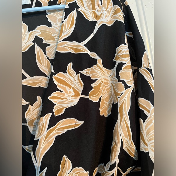 Maison Du Soir robe - Picture 2 of 7